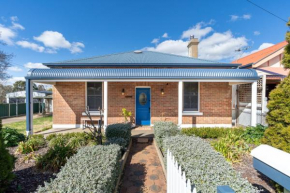 Impressive Eastside Cottage - Close to CBD, Orange
